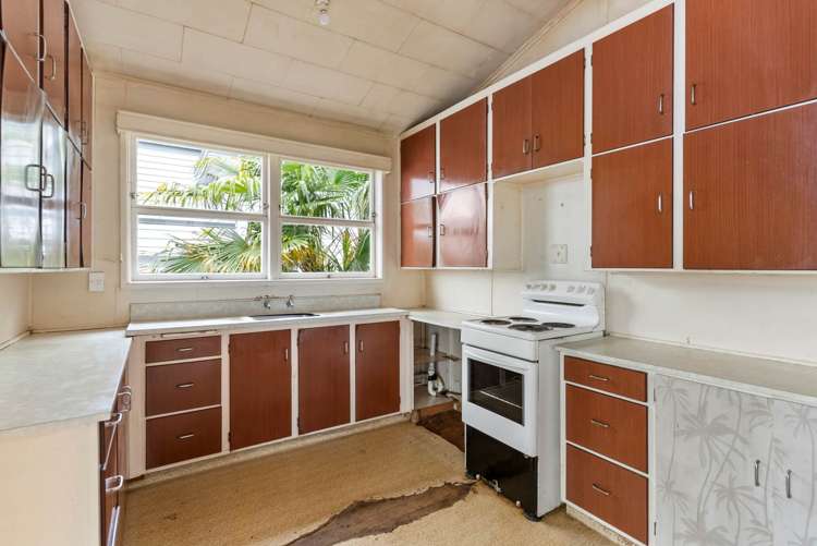 22 Omana Esplanade Maraetai_11