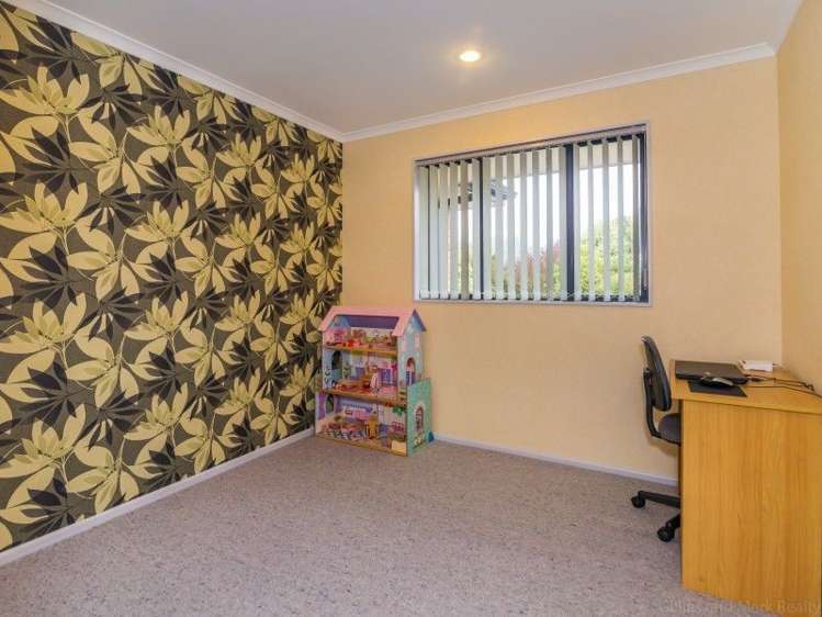 18 Garrett Place Riverstone Terraces_13