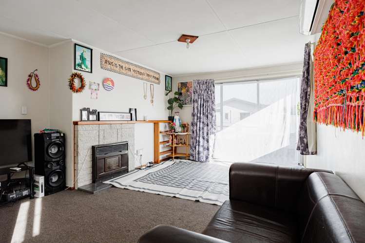 1033 Hood Street Mayfair_3