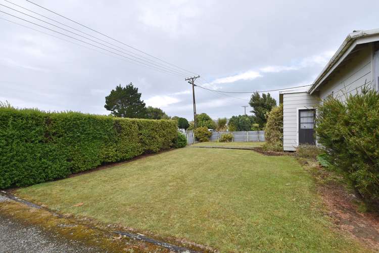 16 Leader Street Riverton_19
