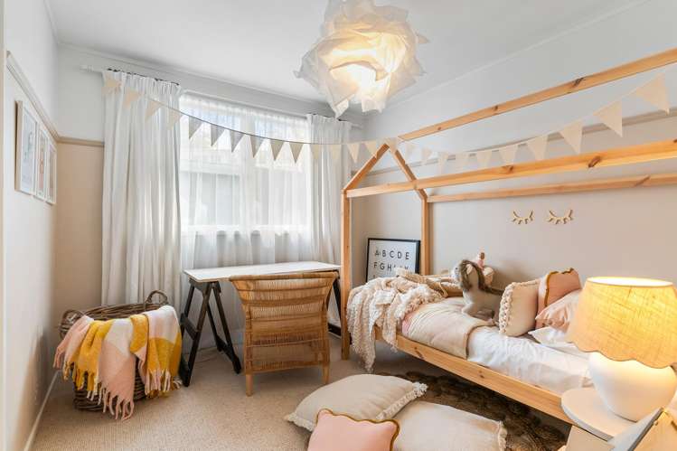 89a Fairclough Road Beach Haven_25