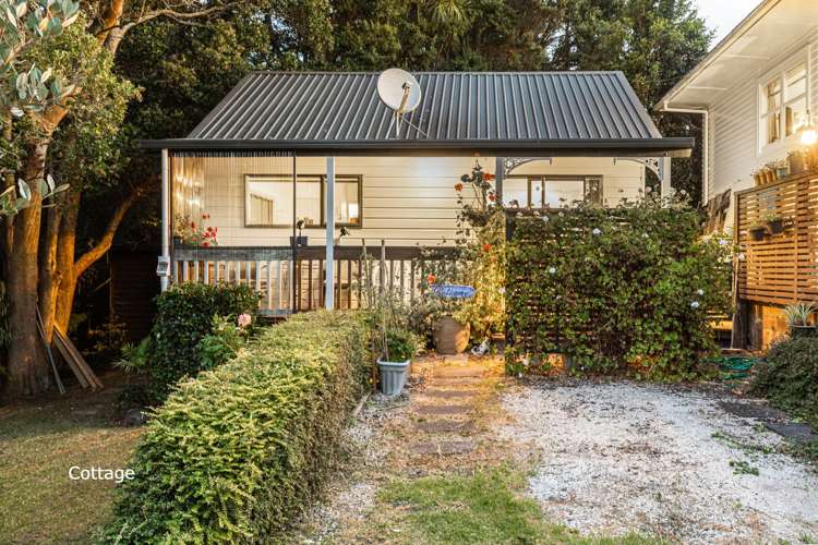 66 Atkinson Road Titirangi_16
