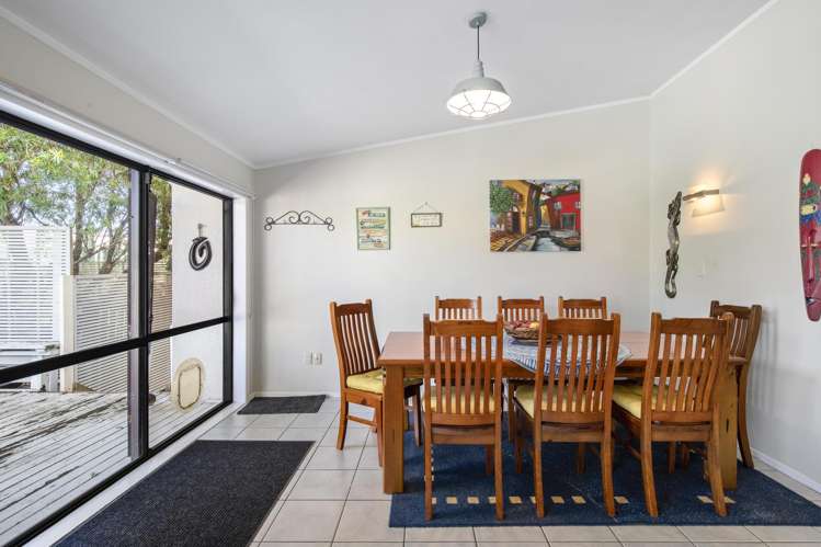 52 Taihiki Road Clarks Beach_18