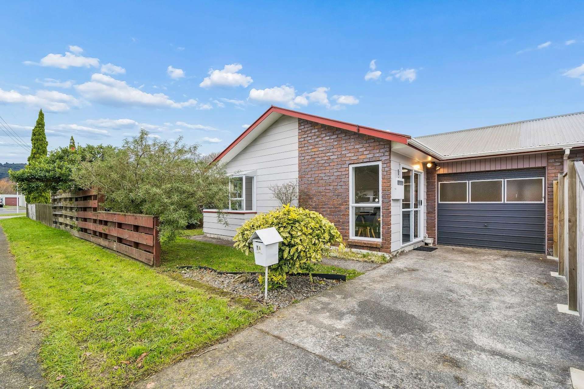 1A Wood Street Wainuiomata_0