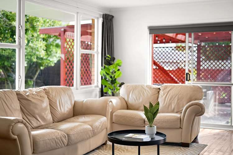 33 Garden Heights Avenue Glenview_9