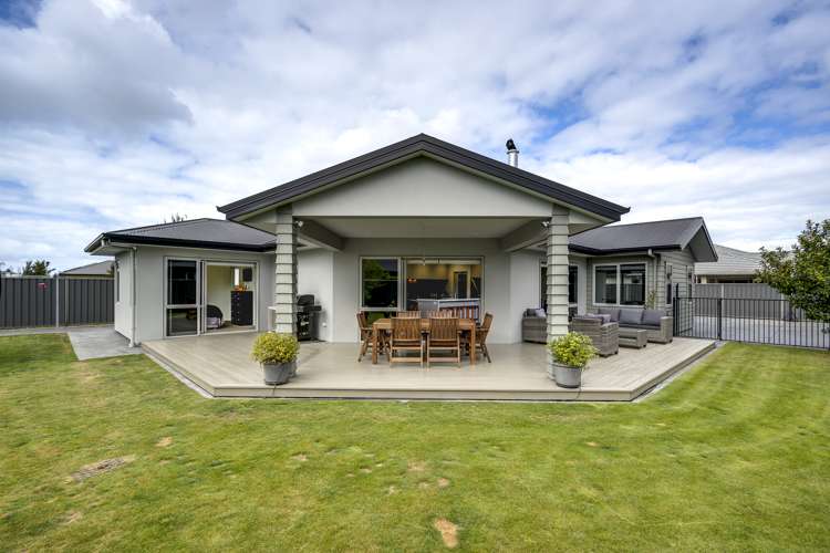 17 Waitaki Way Poraiti_0