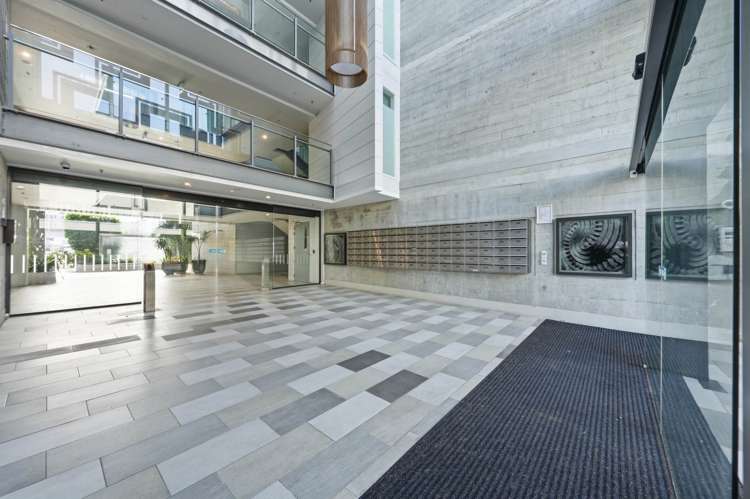 310/27 Enfield Street Mt Eden_3