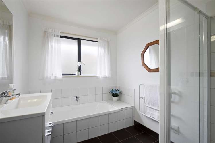 3 Sangam Place Pukekohe_12