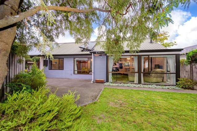 * UNDER OFFER * Tricky to Find, But Well Worth the Look