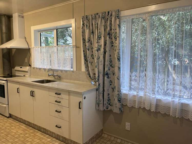 13 Alastair Avenue Owhata_2