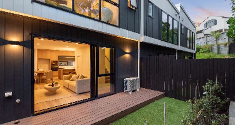 4/16 Handley Avenue_0