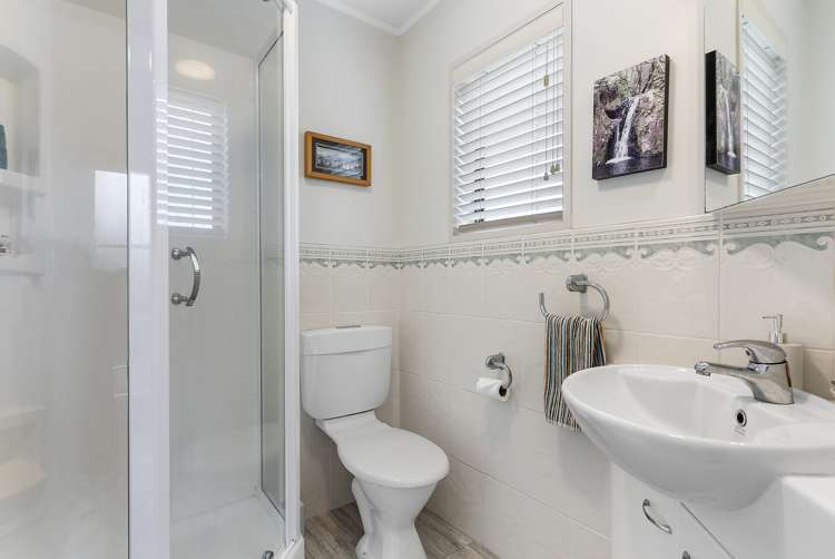 12 Kurnell Drive Botany Downs_14