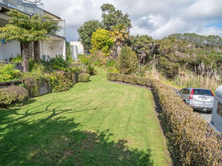 16 Rangikapiti Road Coopers Beach_22