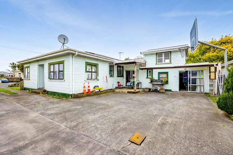 73 Camberwell Road Hawera_12