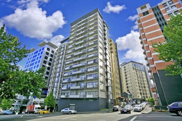 Bargain Opportunity: Metro City Freehold 1-Bed