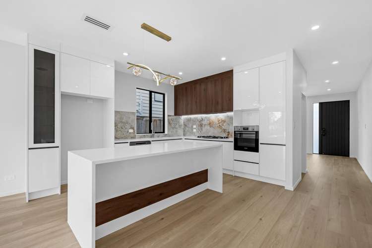 65 Rashni Road Flat Bush_11