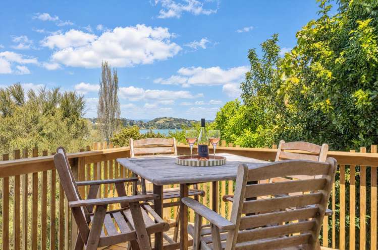12 Lannan Road Surfdale_13