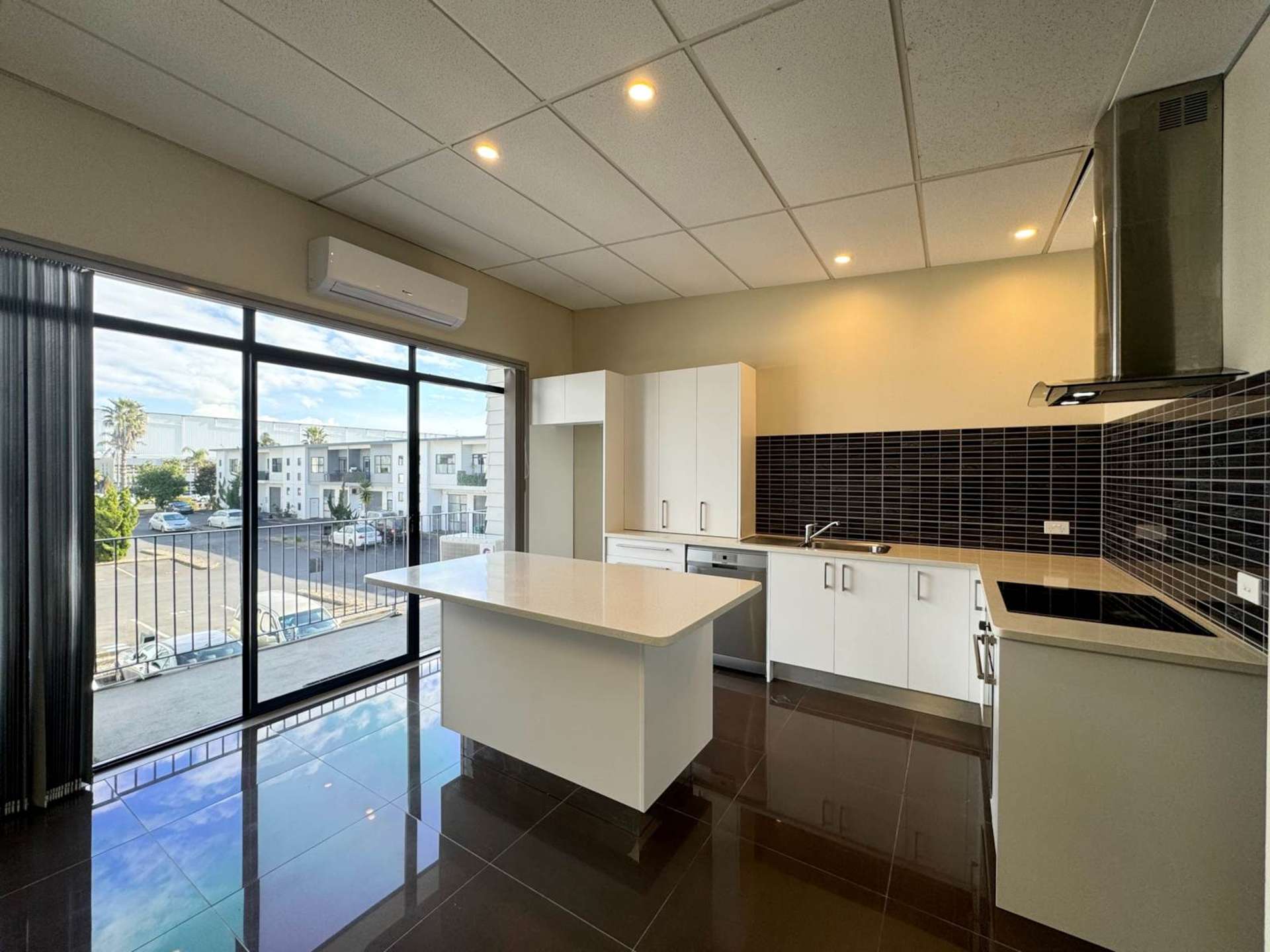 16b/9 Laidlaw Way East Tamaki_0