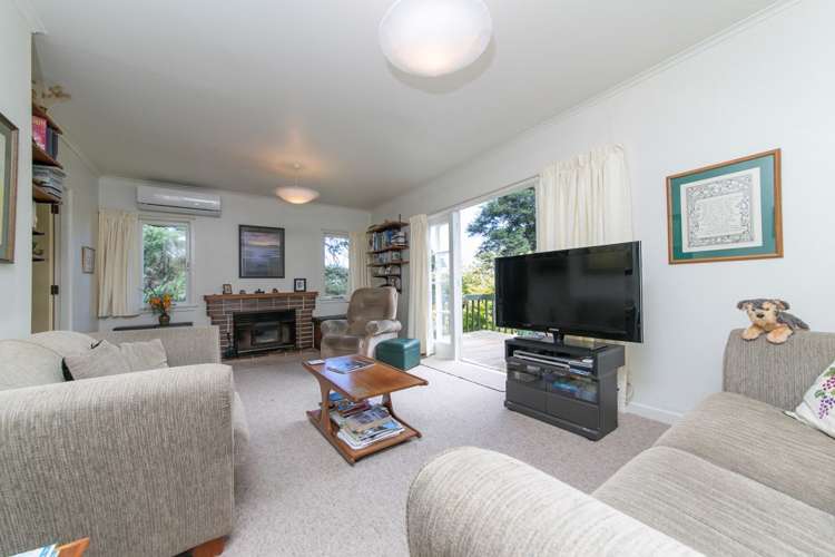 34 Highland Avenue Titirangi_10