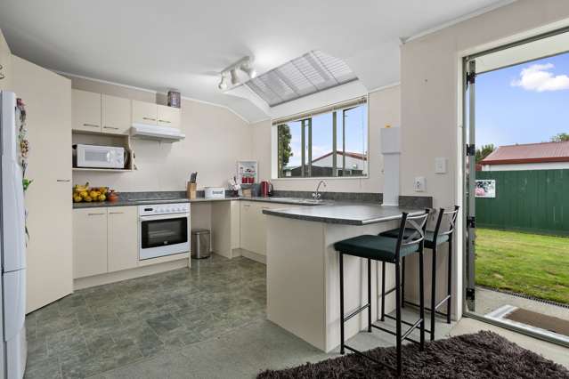 2 Balmerino Crescent Pukete_3