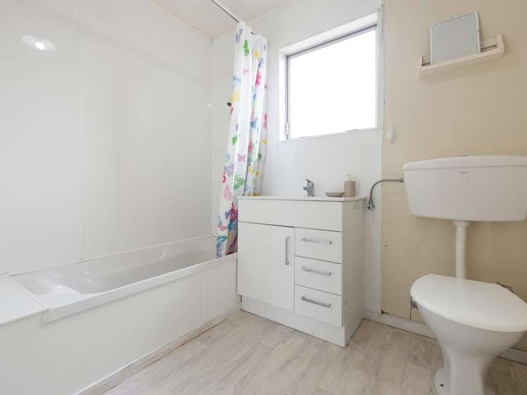 24b Odette Street Bader_10