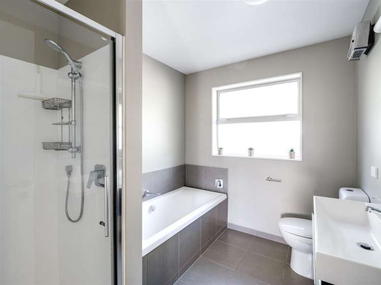 8 Napier Drive Wigram_13