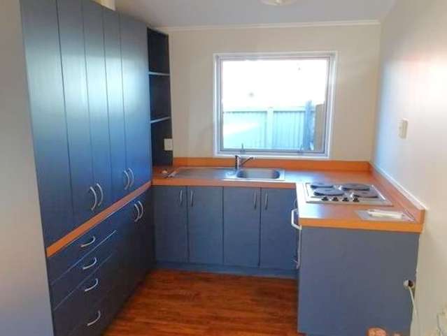 2/124 William Street Ashburton_1