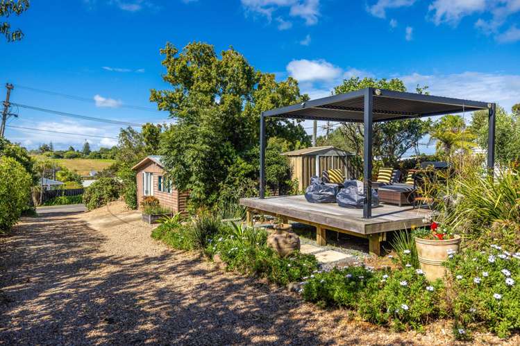 74 Hauraki Road Oneroa_23