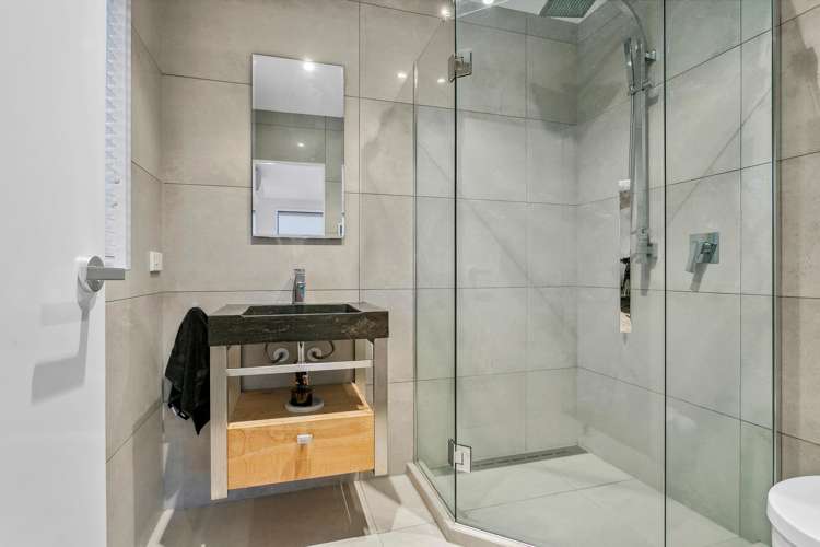 58a Peter Terrace Castor Bay_28