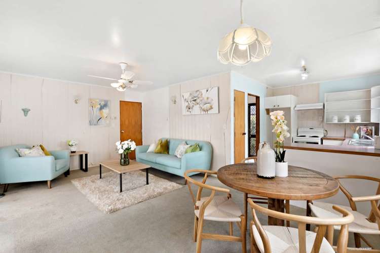 2/14 Koromiko Street New Lynn_11