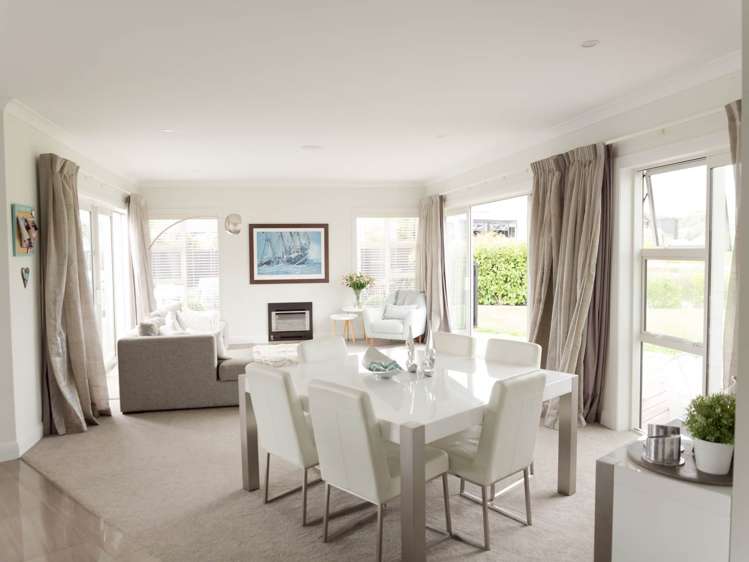 8 Nikau Way Riverhead_4