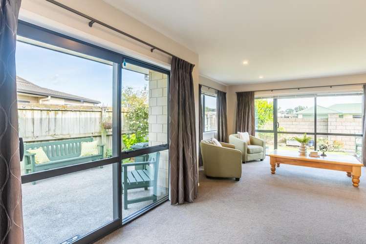 5/3 Georgia Grove Paraparaumu_7