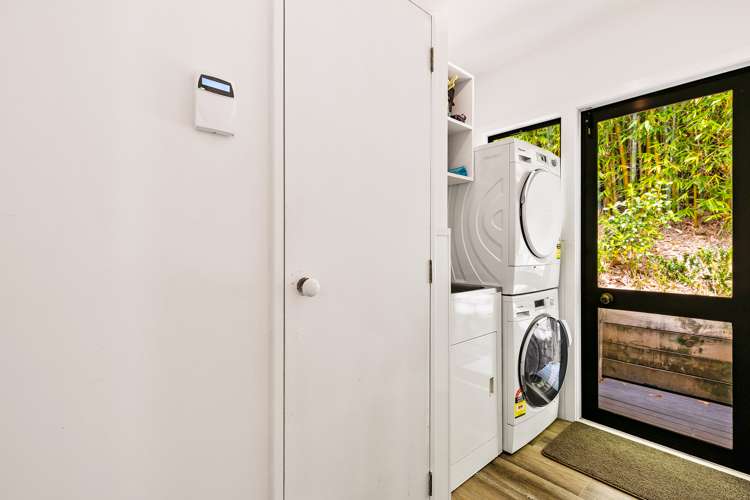 91b Woodglen Road Glen Eden_13