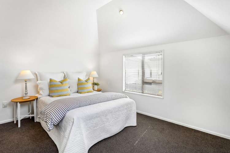 2/46 Brockworth Place Riccarton_7