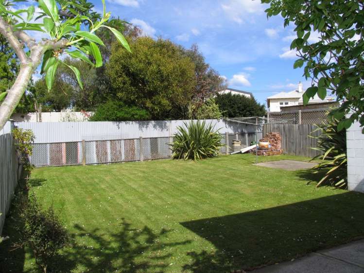 7 Crest Street Tainui_12
