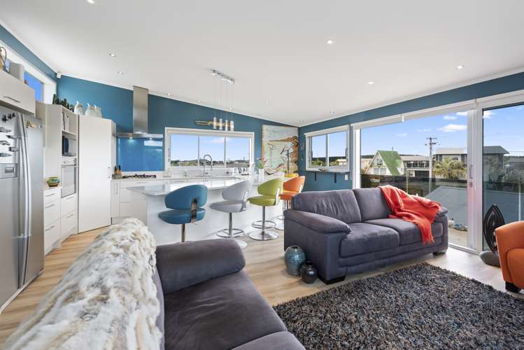 18 Robbie Street Foxton Beach_13