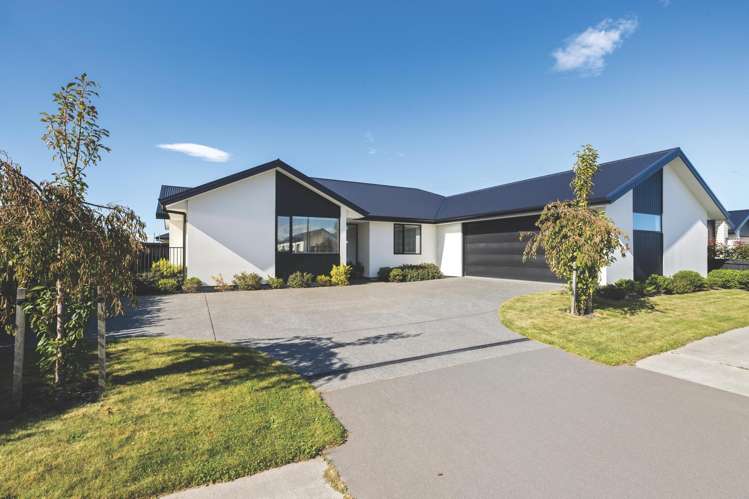 63 Blunden Road Lincoln_18