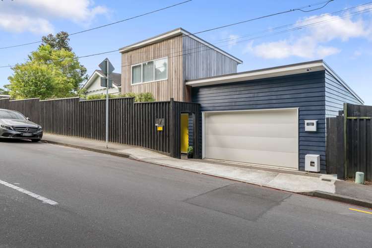 7 Birdwood Street Karori_28