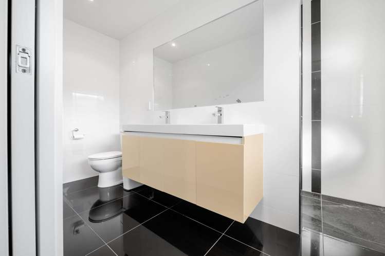 11 Petersburg Drive Flagstaff_10