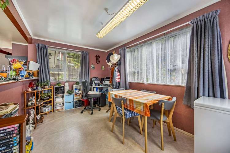 28 Tiroiti Grove Stokes Valley_5