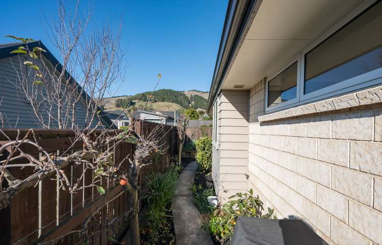 43 Fairose Drive Richmond_23