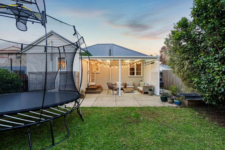 30 Newcastle Terrace Mount Albert_22