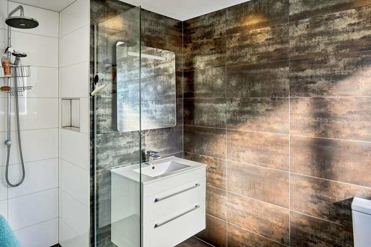 3 Hathaway Avenue Boulcott_13