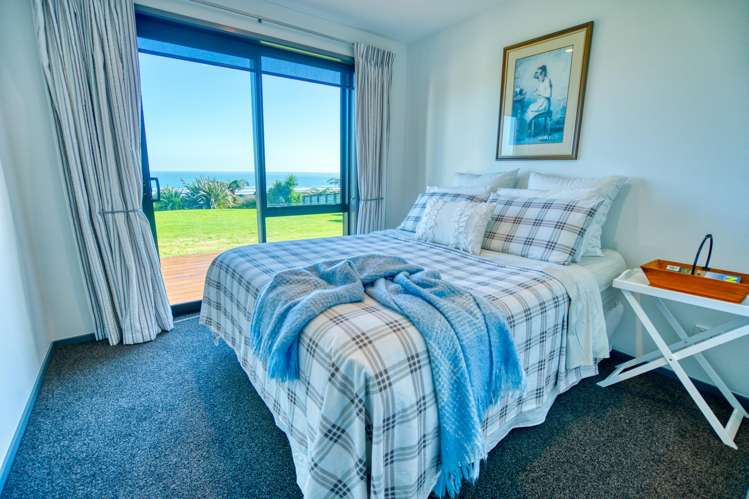 14 Tasman View Road Paroa_28
