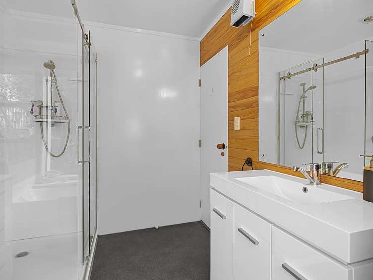 102 Waireka Place Whangamata_11