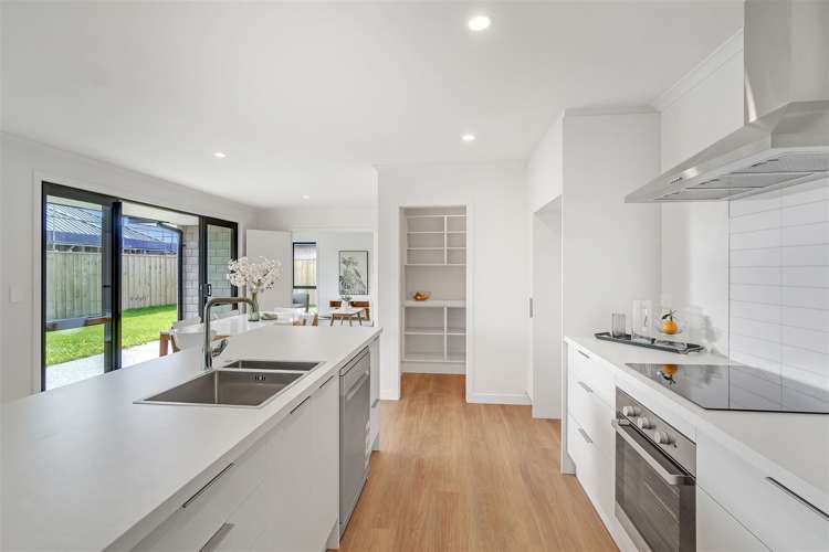 4 Gemstone Place Rolleston_3