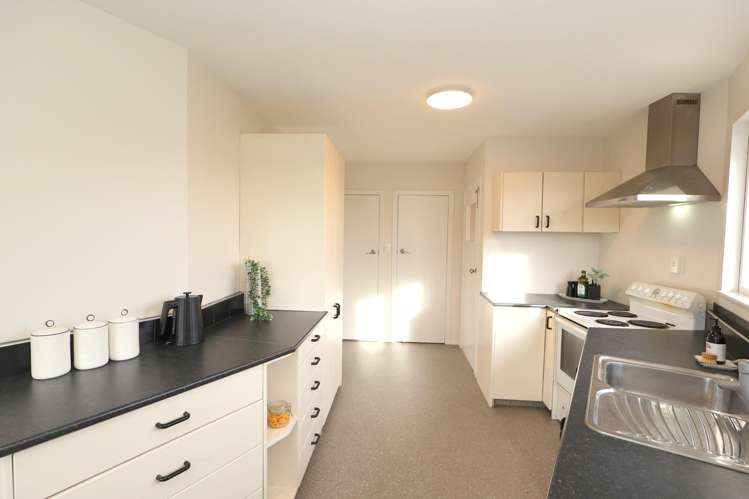 146 Edinburgh Crescent Waikiwi_7