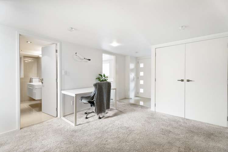 55 Seaview Road Castor Bay_16