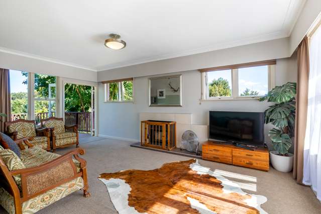 52 Sylvan Crescent Te Atatu South_4