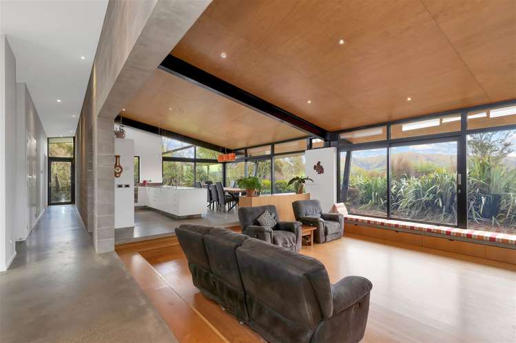 219 Wyndale Road Springfield_6